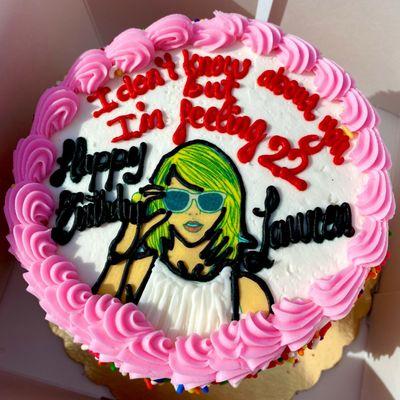 Taylor Swift stuffed cookie cake