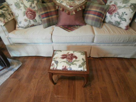 Teocal's great work. They did my footstool. Great craftsmanship and reasonable prices. I give them 5 stars.