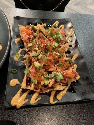 Poke Nachos