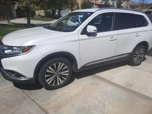 2020 Mitsubishi Outlander - Seats 7 people with a 3rd row. Very comfortable ride but slow acceleration. Handles well at 100 Mph.