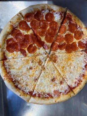 Pepperoni/cheese pizza