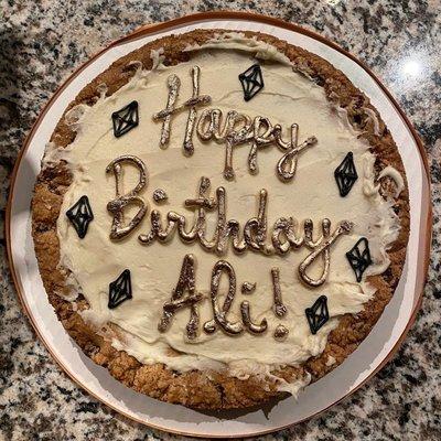 Chocolate chip cookie cake