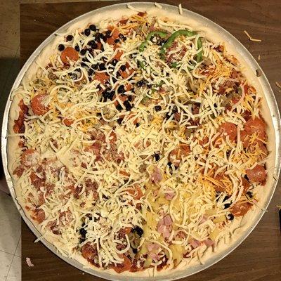 Our 26-inch masterpiece pizza