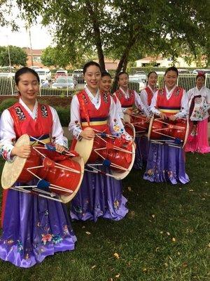 40th Anniversary Party included Chicago Korean Dance Company playing English hour-glass drums.