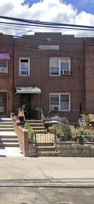 A 2 family house on 48th Street & 50th Avenue, in Woodside... Close to 100 years old...