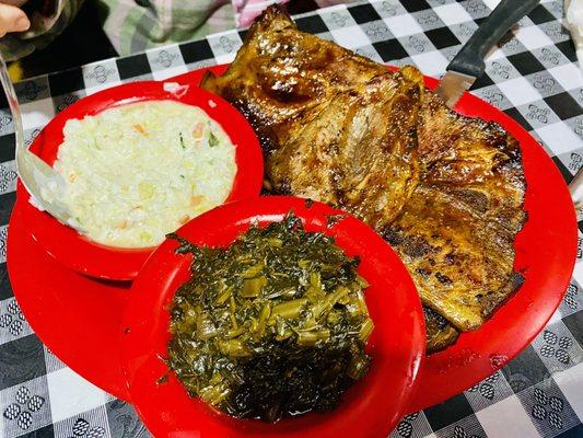 Sliced shoulder platter with mixed greens & (sweet) coleslaw. There are 3 huge pieces of sliced shoulder