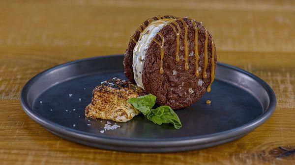 Whiskey Kitchen's Ice Cream Sandwich