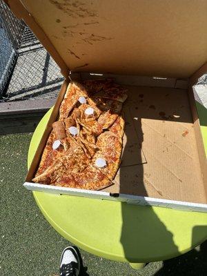 This is how the pizza was when we opened the box