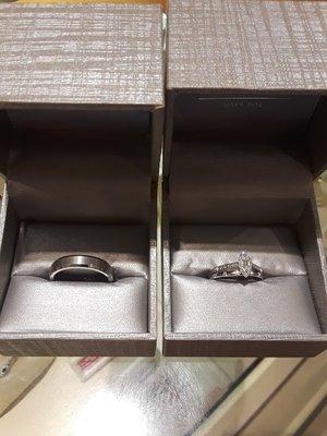 Our RINGS!!! OMG OMG OMG!!!