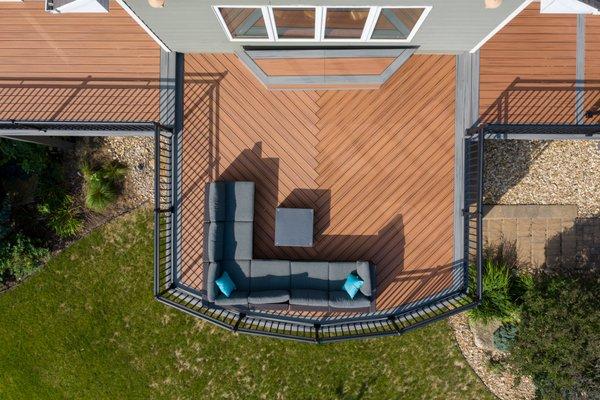 Curved deck with herringbone pattern