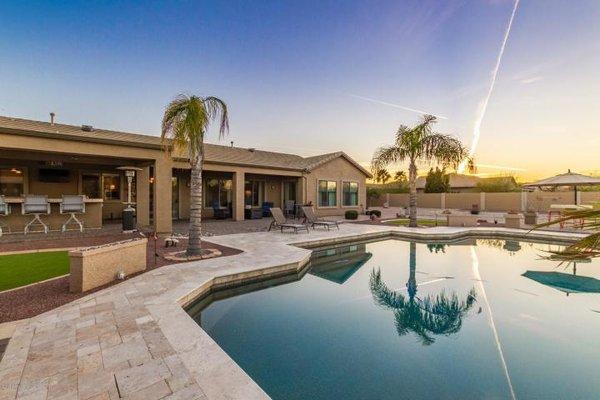 Presented by Top Realtor Todd Pooler Surprise, AZ