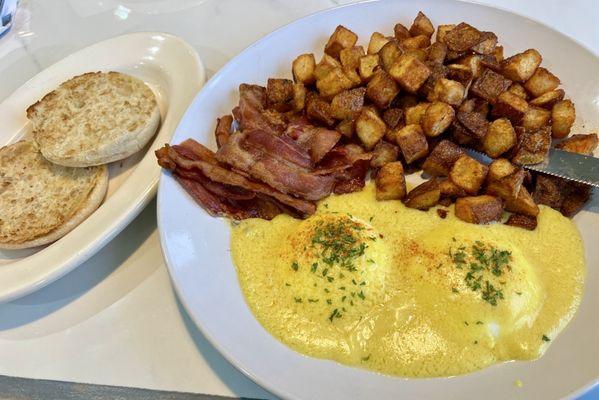 Deconstructed Eggs Benedict with bacon