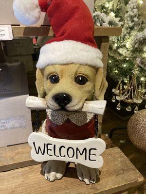 Dog statue at Cracker Barrel