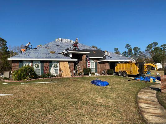 Roofers in Biloxi, MS at work