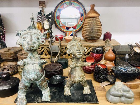 Decorative ethnic sculptures & trinkets