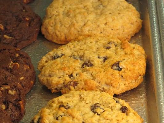 Kiki's Bakeshop Cookies! Oatmeal Raisin, Snickerdoodle, Chocolate Chip, Double Chocolate Pecan...