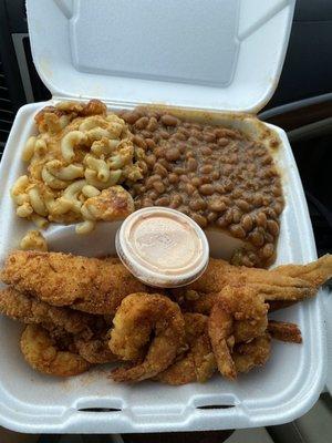 Fish and jumbo shrimp platter with Mac and beans