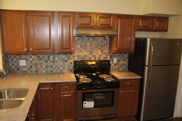 Marvista updated kitchen with granite & stainless appliances
 www.marvistarentals.com