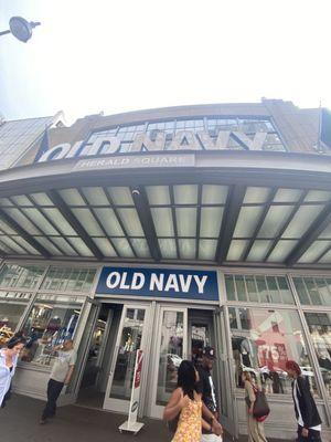 North street entrance, Old Navy Herald Square NYC