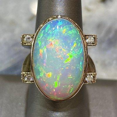 Burton's Gems And Opals