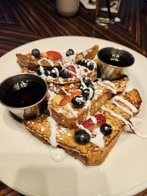 French toast with blueberries