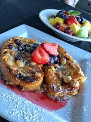 #Brunching.. We call it Capirotada, some friends think it's an amazing French Toast Casserole... either way its a must try! 😍