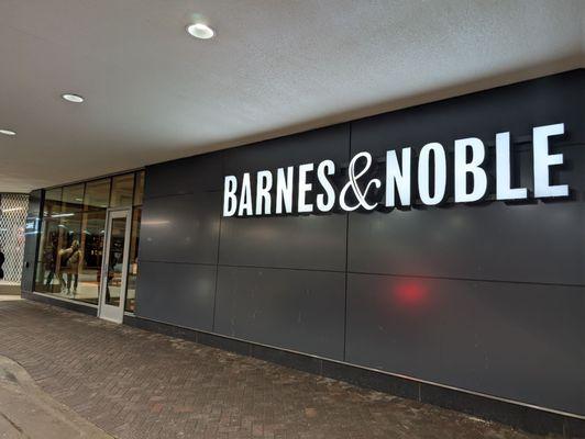 Barnes & Noble cafe