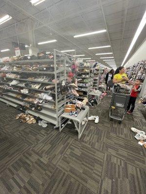 shoe isle