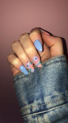 Lucky Nails