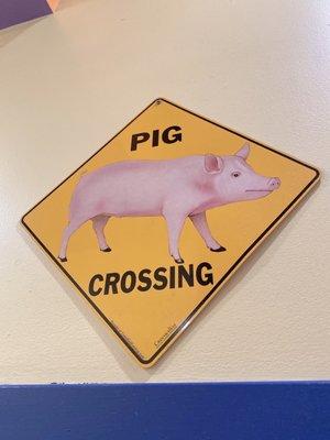 Pig crossing decor