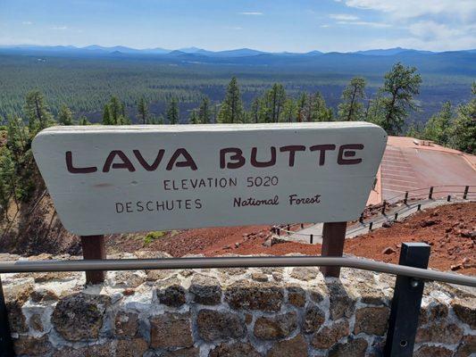 Lava Butte Visitor Center Loop