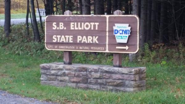 S.B. Elliot State Park:  Entry Sign