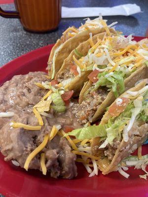 Beef and cheddar taco plate