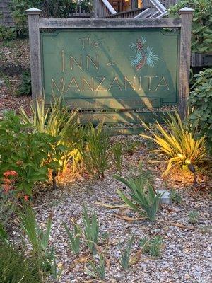 Inn at Manzanita sign