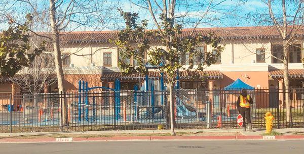 Burbank Elementary School