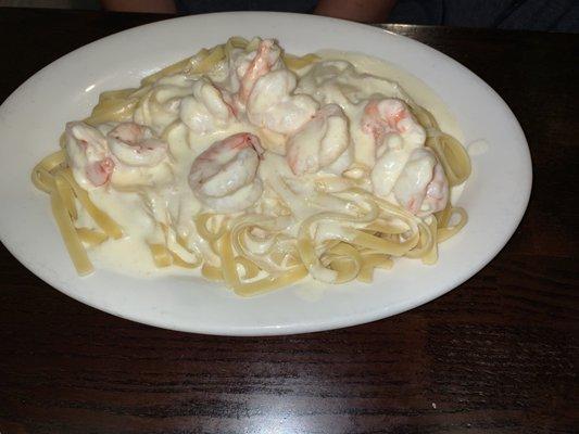 fettuccine alfredo with shrimp