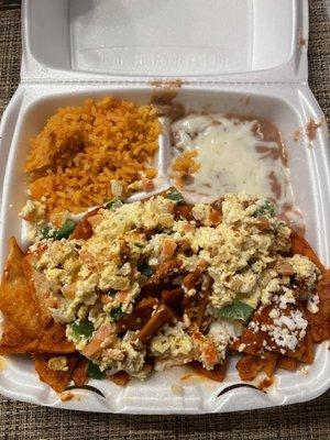 Chilaquiles & Huevo a La Mexicana