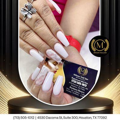 ransform your look with our gorgeous white nails, accented with striking marble designs. A true nail art masterpiece!