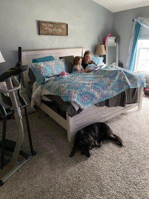 The beds a bit messy here, but the adjustable bed frame is perfect for story time!