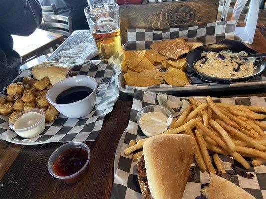 Pounders Pub & Grub