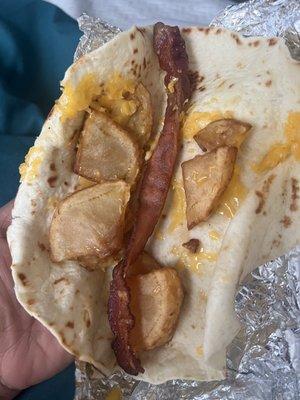 worst taco I've ever seen. The potato wedges and lack of cheese has truly disappointed me.