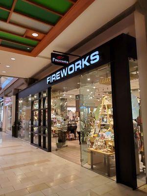 Fireworks in Bellevue Square Mall. I'd already spent quite a bit at the Paper Source, so I only bought 2 small items here.