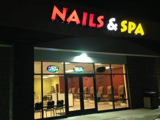 Nails and spa Facebook