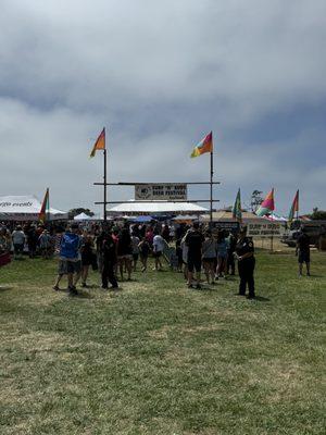 Carpinteria Surf 'N' Suds Beer Festival