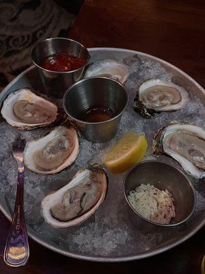 $1 oyster happy hour