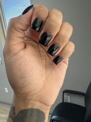 Shorties full set with black gel polish!