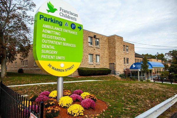 Franciscan Children's outpatient entrance, Parking Lot A