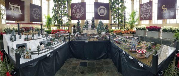 O gouge display built for the Rawlings Holiday poinsettia show and sale.