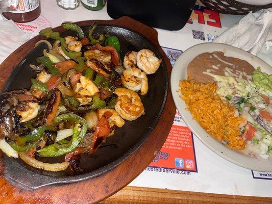 Sizzling shrimp fajitas