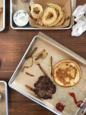 Hamburger and onion rings